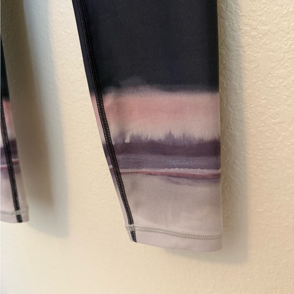 Athleta Elation 7/8 Tight - Picture 5 of 9